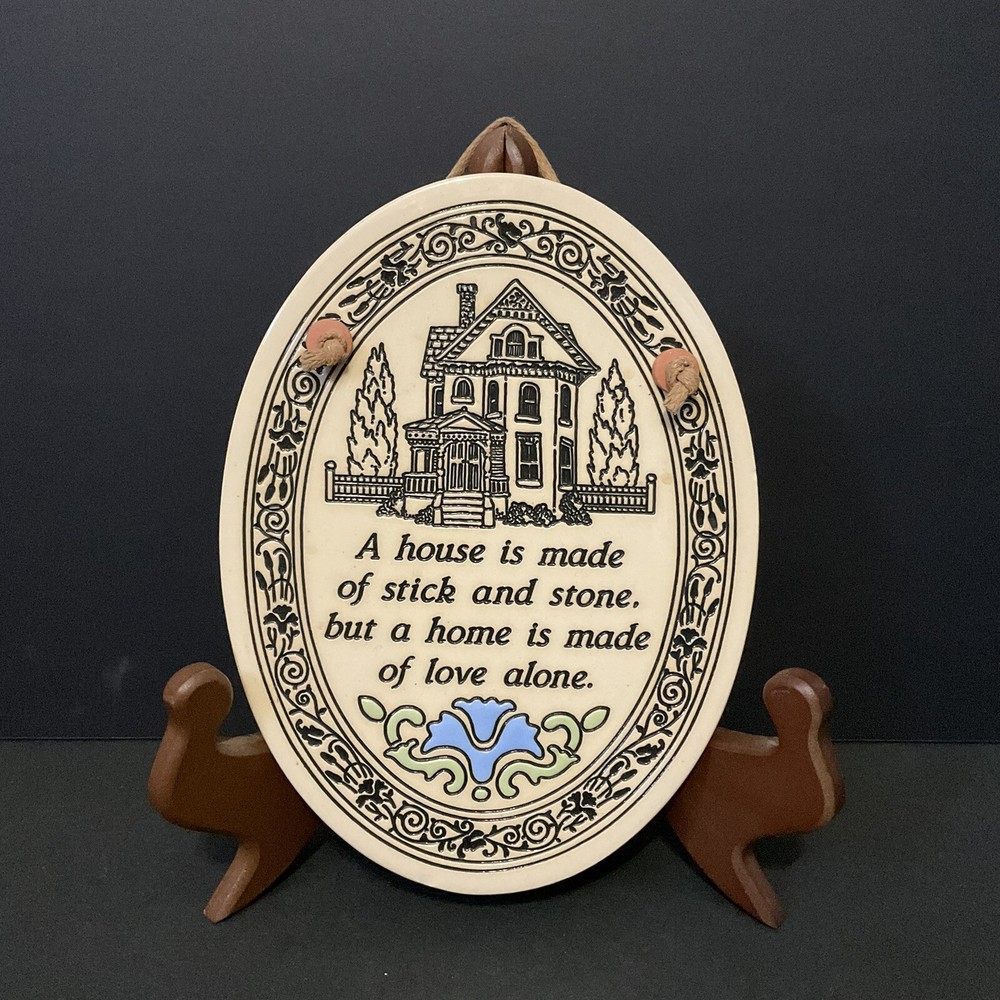 Vtg 1993 Spooner Creek WI Etched Clay 'Home Is Made Of Love' Wall Hanging Tile.