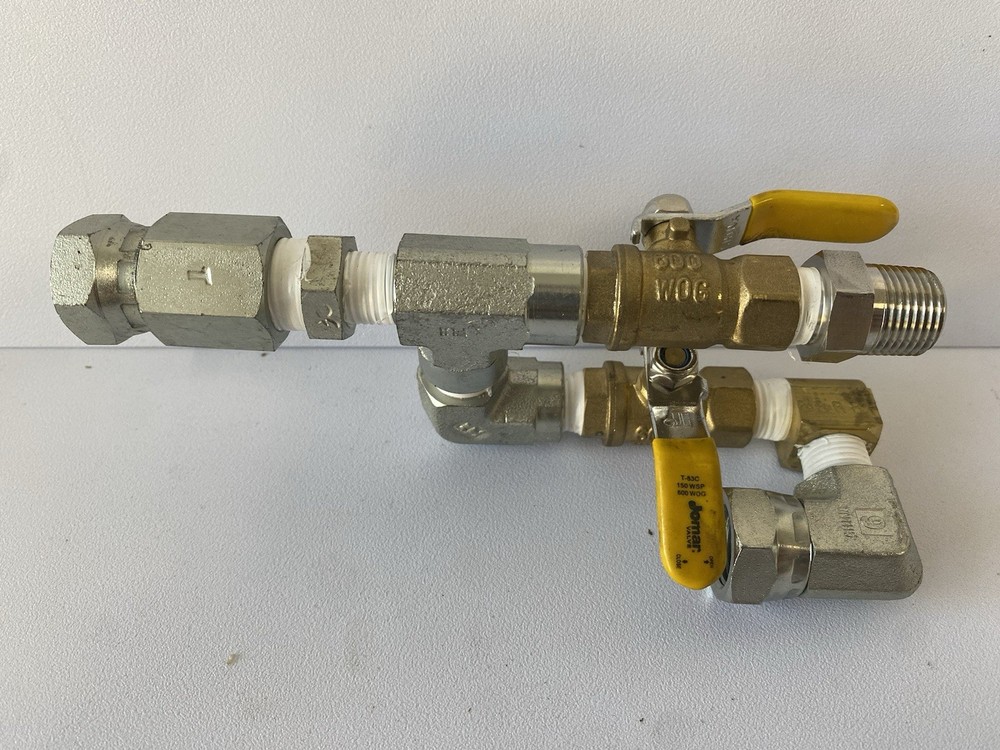 JOMAR T-83C 150 WSP 800 WOG 1/4 Inch Ball Valve Lot of 2 With Connectors
