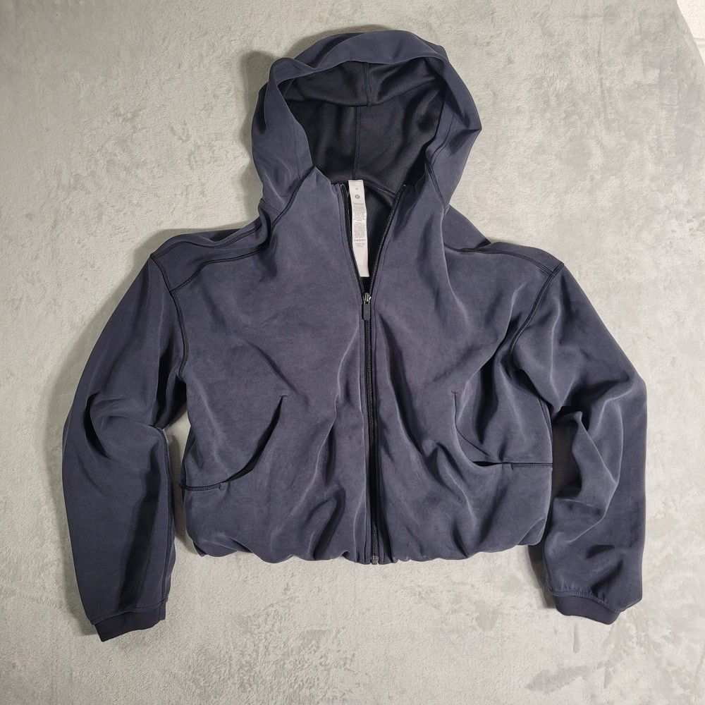 Lululemon Softstreme Full Zip Hoodie Womens 10 Gray Bubble Hem Cropped Jacket