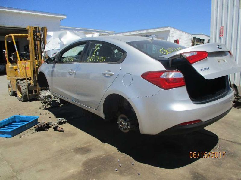 FORTE     2015 Fuel Filler Door 307861