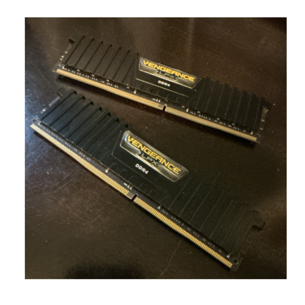 Corsair Vengeance LPX DDR4 32GB (2x16GB) (🚨16gb Faulty? 🚨)