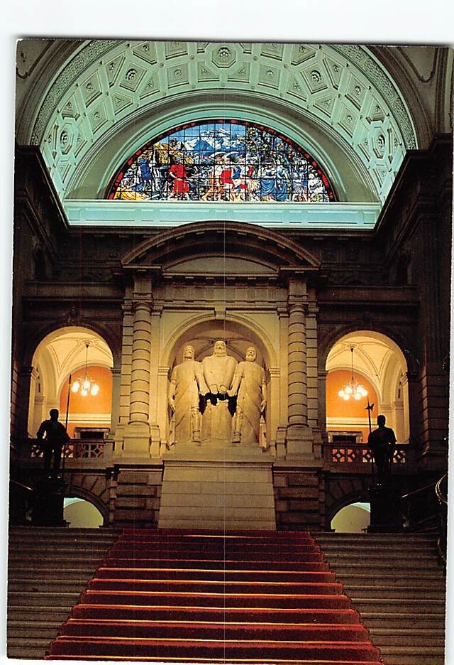 Postcard Kuppelhalle Haupttreppe Bundeshaus Bern Switzerland
