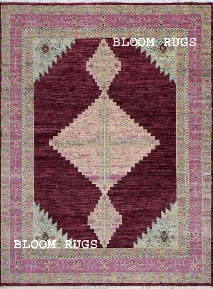 Handmade Premium Dark-Rose Contemporary Geometric 8x10 Rug | Customizable Carpet