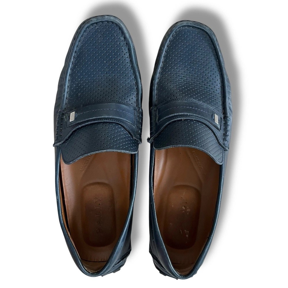 Bally Perforated Leather Driving Loafers Mens 9 Navy Quiet Luxury Made In Italy