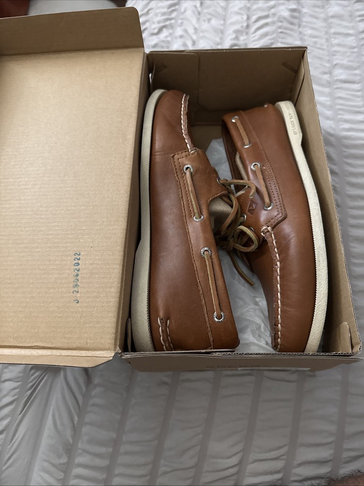 Sperry Top-Sider Men's Boat Shoe. 2-eyelet. Size 12M. Brown In Box.