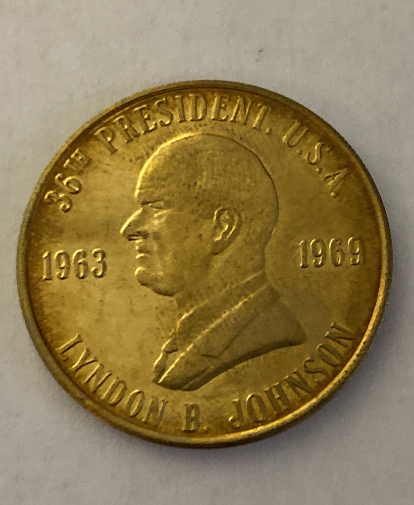 Lyndon B. Johnson 36th  President of The United States Coin (vintage) F26
