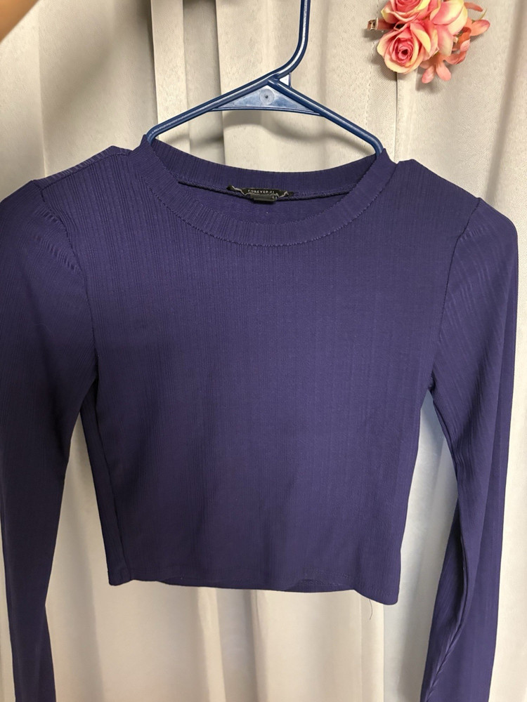 FOREVER 21 Purple Cropped Long Sleeve Knit Crew Neck Top Size S