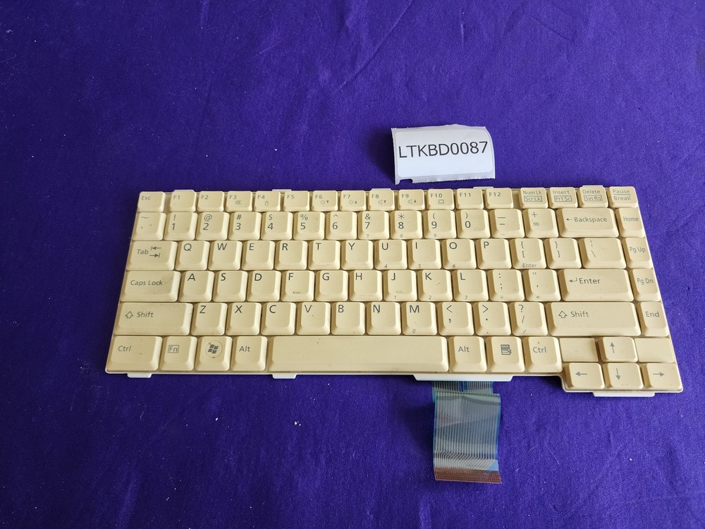 LTKBD0087 -  Fujitsu LifeBook A T V Series White US QWERTY KEYBOARD CP302795-01