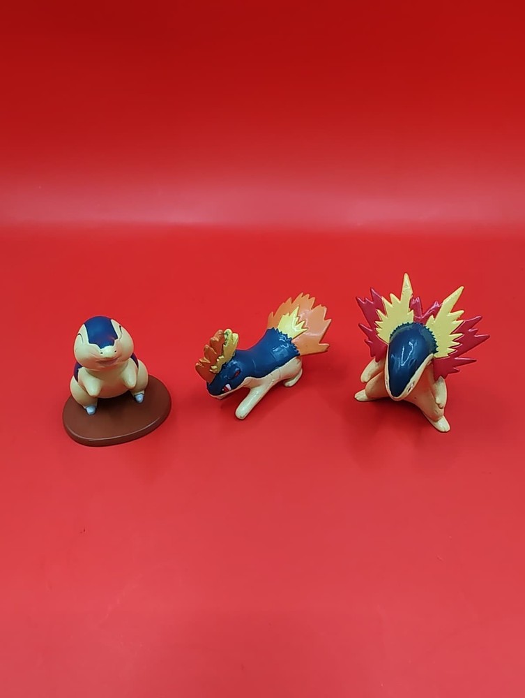 Typhlosion Quilava Cyndaquil Pokemon Figure Tomy Monster Collection. LOT
