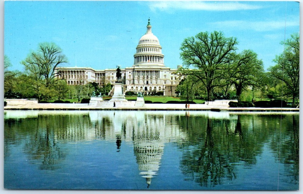 Postcard - The United States Capitol - Washington, District of Columbia