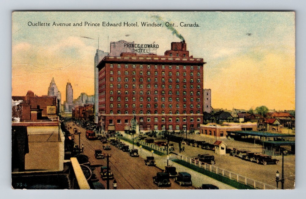 Canada Ontario Windsor Aerial Ouellette Avenue Vintage c1937 Postcard