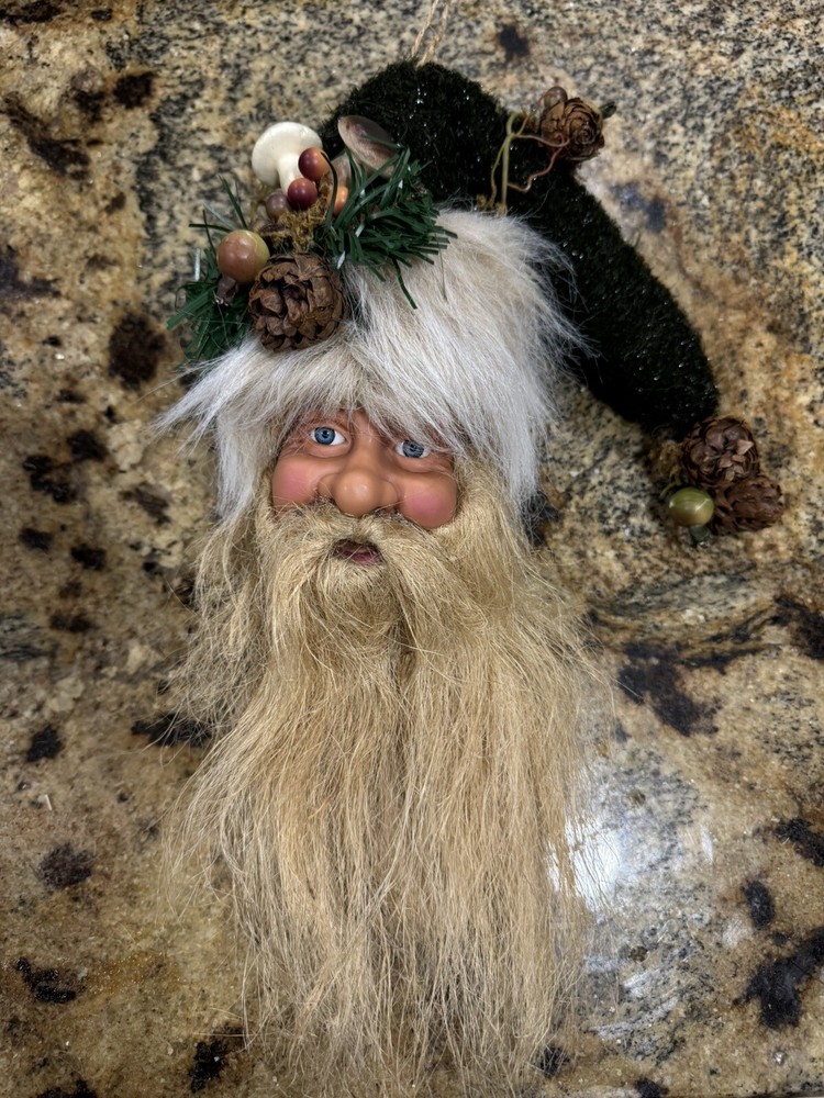 Vintage Old World German Santa Claus Wall Hanging Face Straw Christmas Decor
