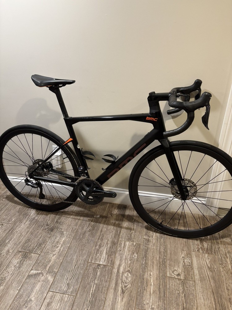 BMC Road Machine 54cm Road Bike di2 Shifting Disc Brake carbon wheels