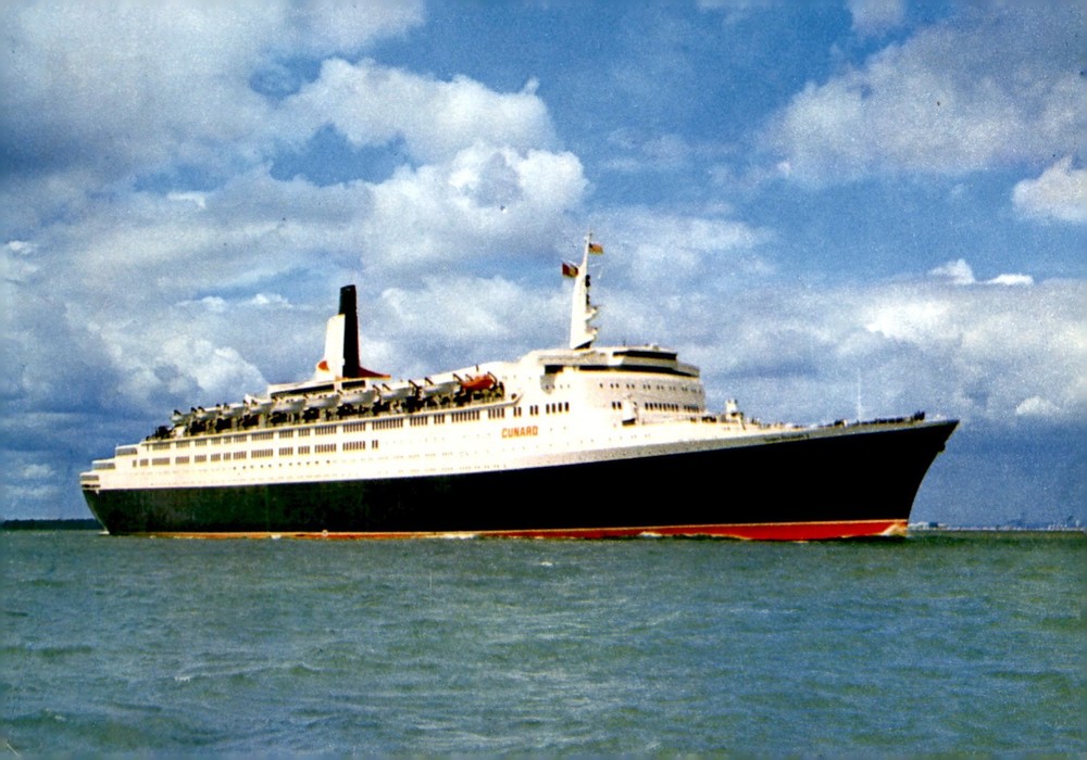 Cunard Queen Elizabeth 2, 1969 Postcard