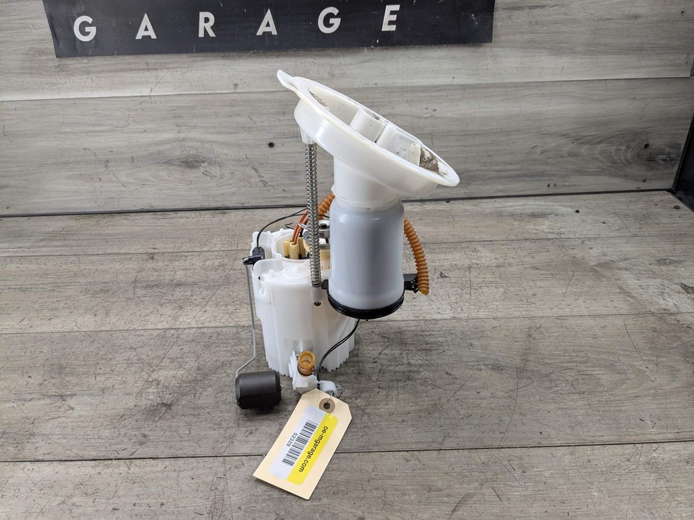OEM BMW F22 F23 F30 F32 F33 F34 F36 Engine B58 Gas Fuel Tank Sending Pump Unit