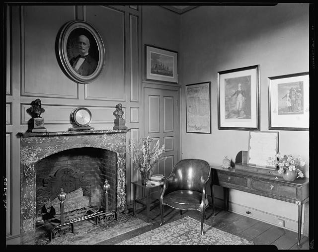 Photo:Yorktown Virginia York Hall Interior 1930s Fireplace Portraits Desk