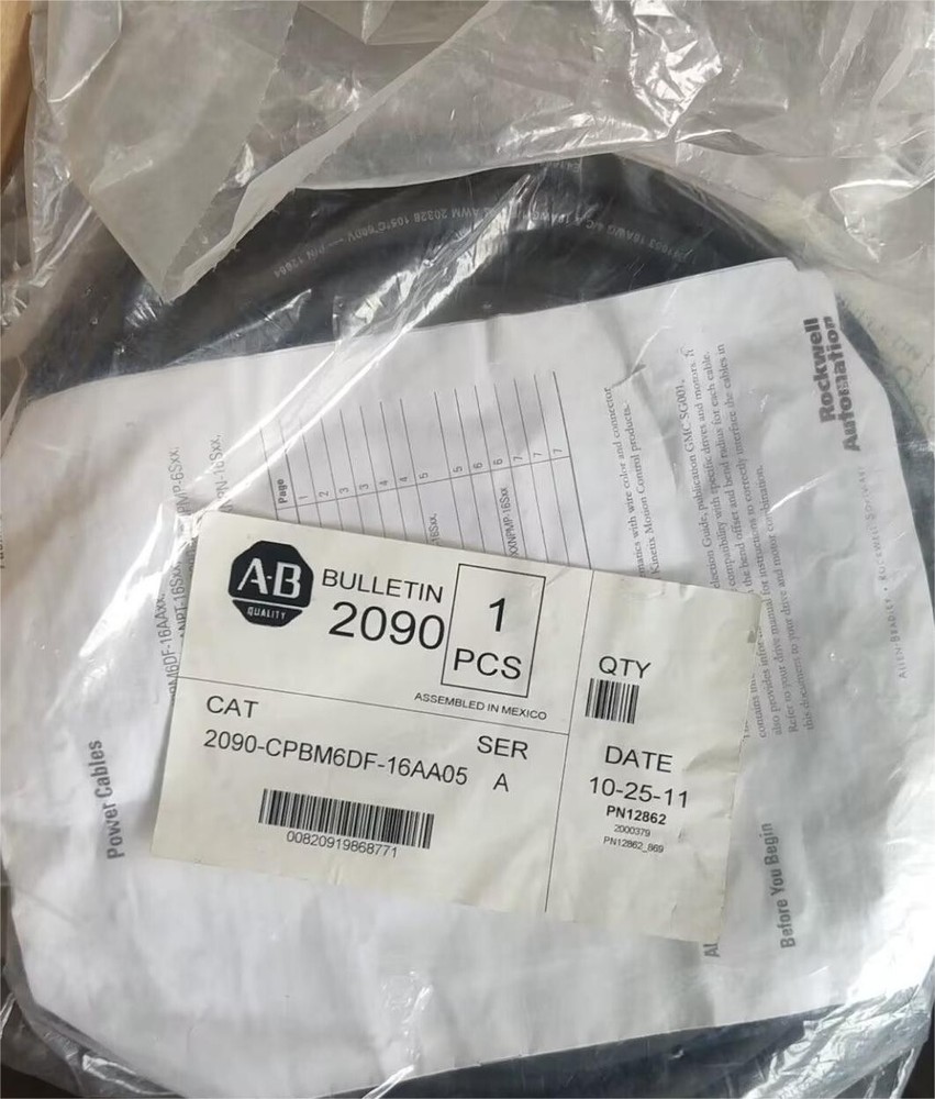 Allen-Bradley   2090-Cpbm6Df-16Aa05   Cable .New In Bag . Dhl/Ups