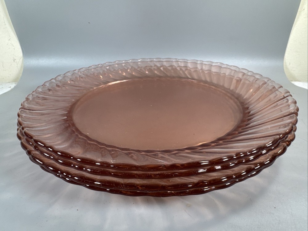 Vintage Arcoroc France Pink Glass Dinner Plates 8.75” Swirl Set of 4