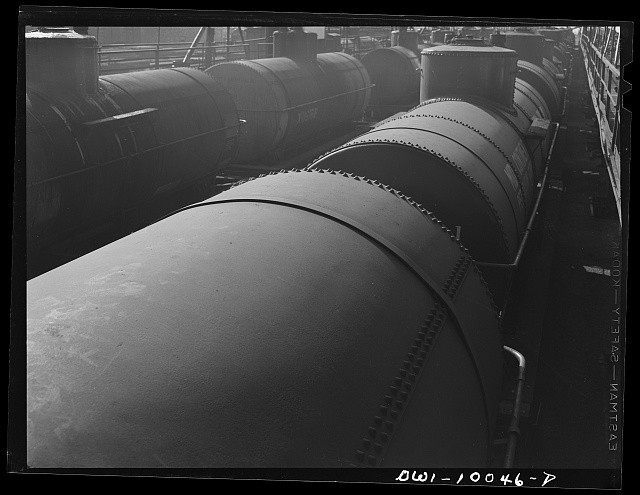 Photo:Tulsa Oklahoma 1942 Oil Tank Cars Mid-Continent Refinery