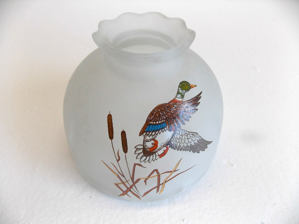 Westmoreland Frosted Fairy Lamp Shade Top Mallard Duck *