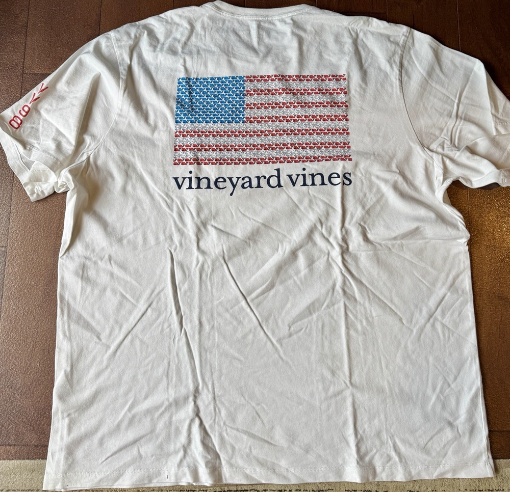 NEW Vineyard Vines Men's XXL White Pocket USA Flag Whale Crew Neck T-Shirt