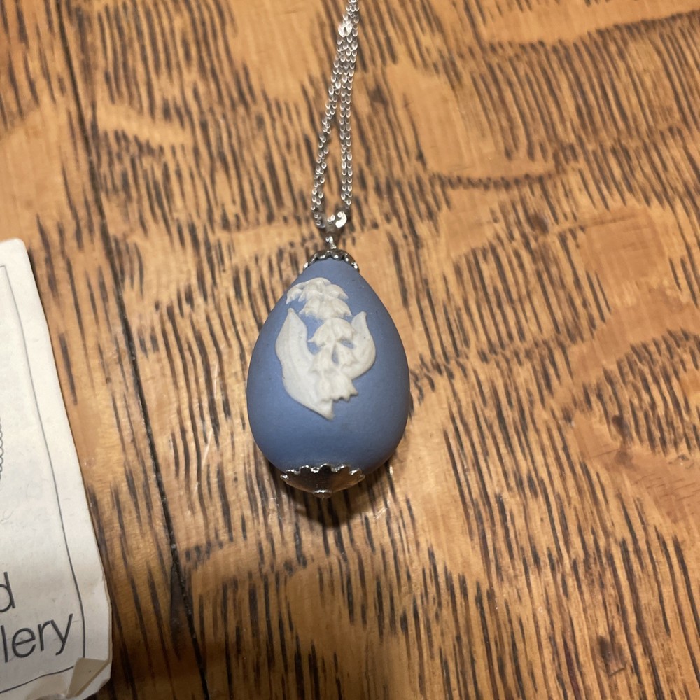 Vtg Wedgwood Blue Jasperware Egg Shape Pendant Necklace w Lily of the Valley