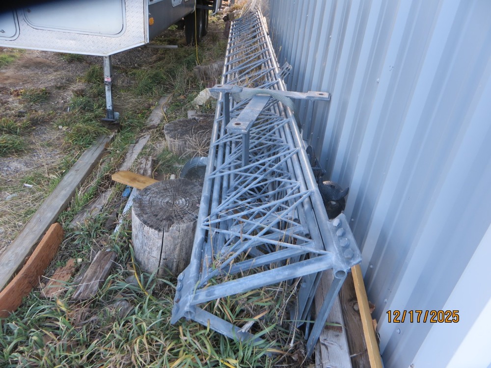 72 ft telescoping fold over tower - December 17, 2025