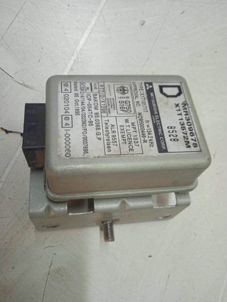MR309678 modulo elettronico per MITSUBISHI MONTERO (V20 V40) 2800 1991 359084