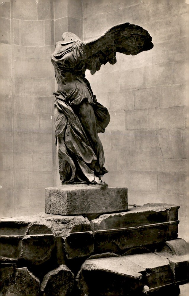 Louvre Museum, Paris, 1952 Postcard