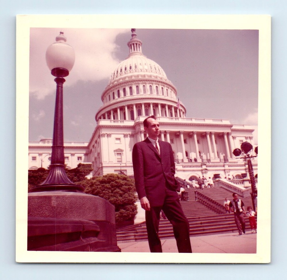 Old Vintage Square Color Photo MAN IN SUIT CAPITOL BUILDING WASHINGTON DC PIC