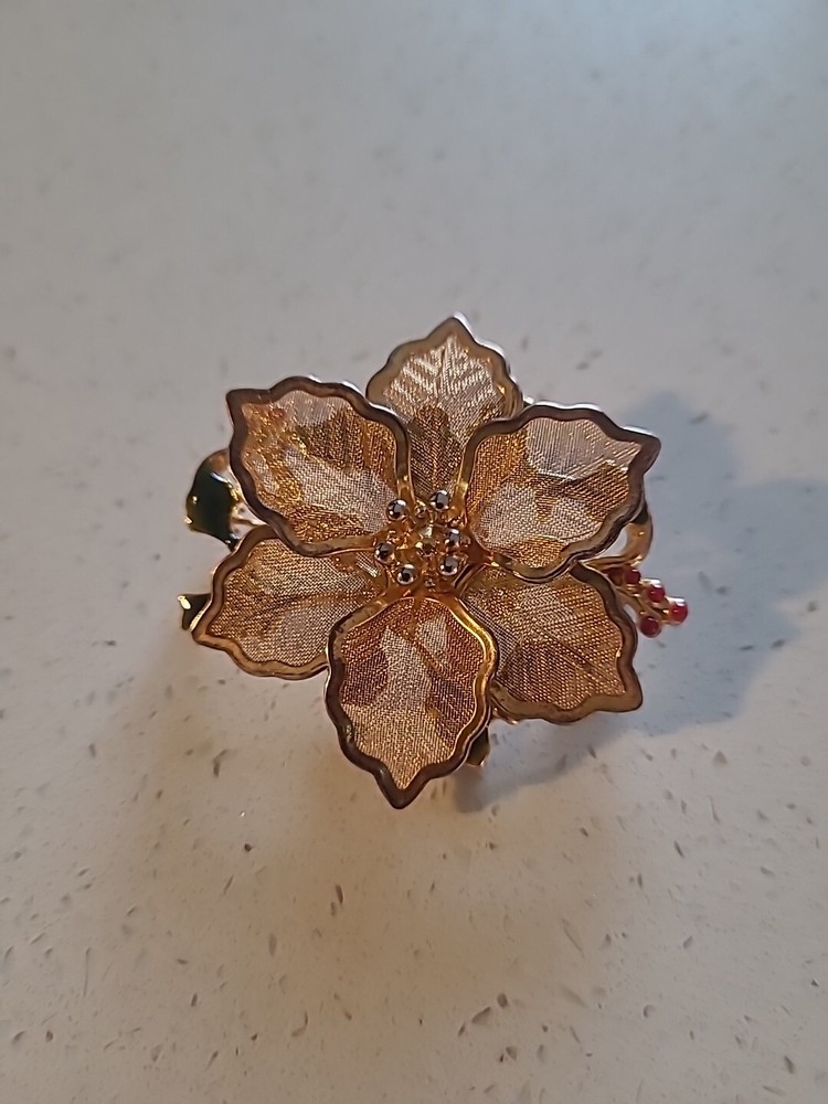 Vintage KC Kenneth Cole Brooch Gold Mesh Poinsettia Holly Christmas Figural Sign