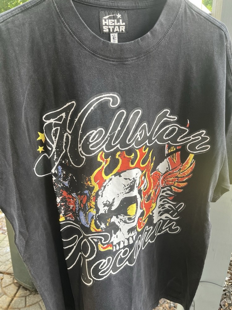 Hellstar Men’s XL Black Crew Neck Short Sleeve Skull Graphic Logo T-Shirt