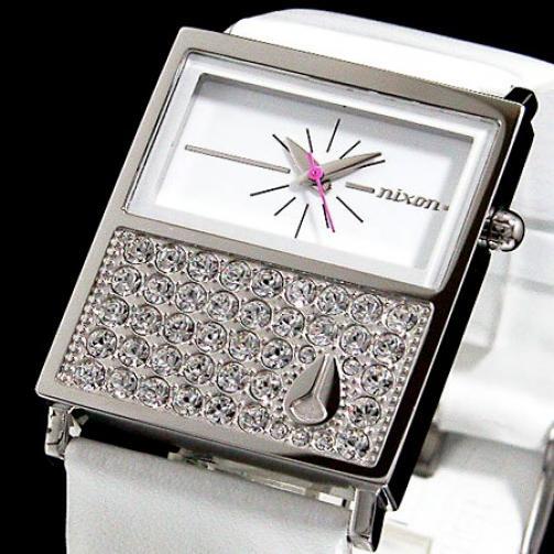 NIXON THE CHALET LEATHER Max And Relax Quartz White Analog Watch New With Box