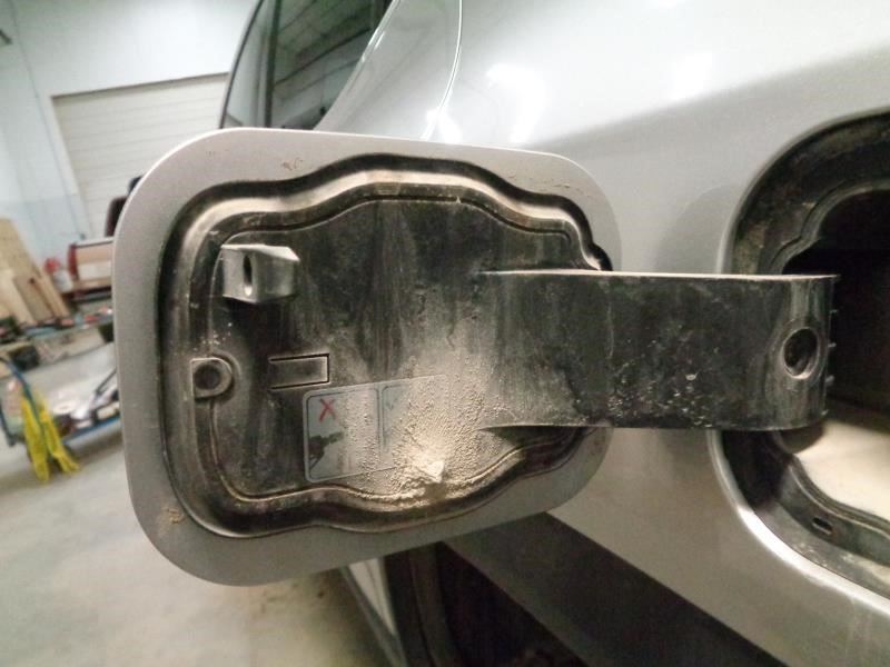 ACADIA    2018 Fuel Filler Door 1566898-image