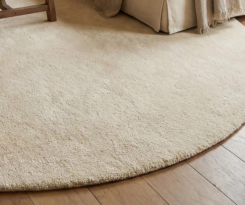 Hand-Tufted Wool Circle Soft Aura Fluffy Round Floor Rug | Organic Warmth Ivory