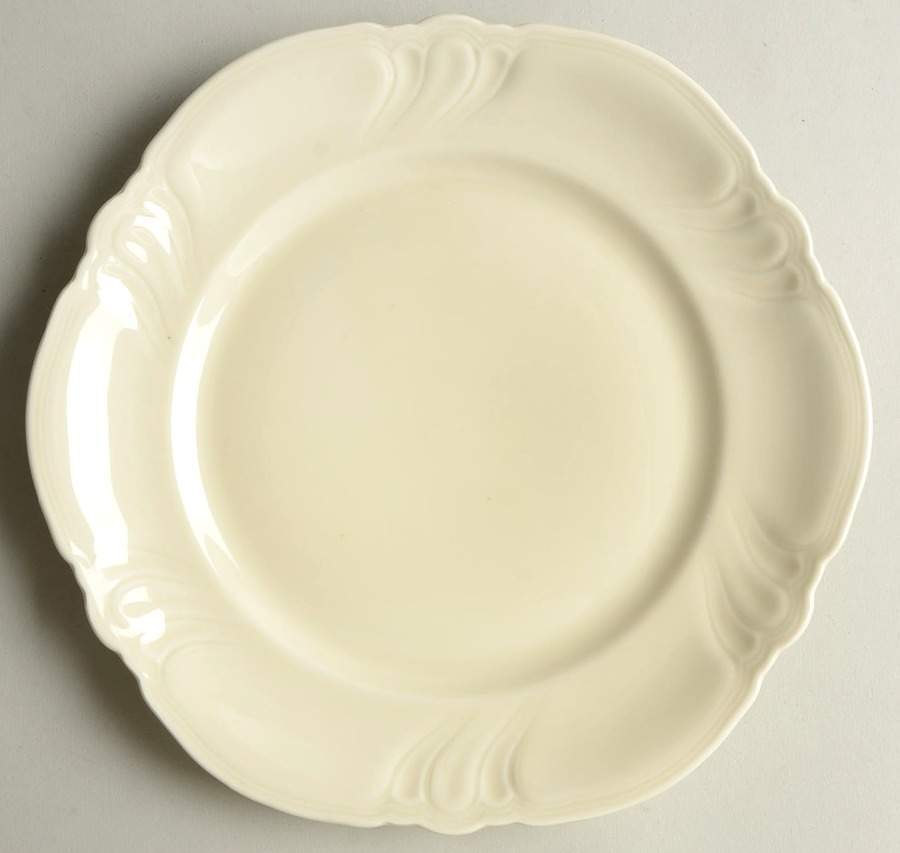 Rosenthal - Continental Viktoria Cream Luncheon Plate 11508585