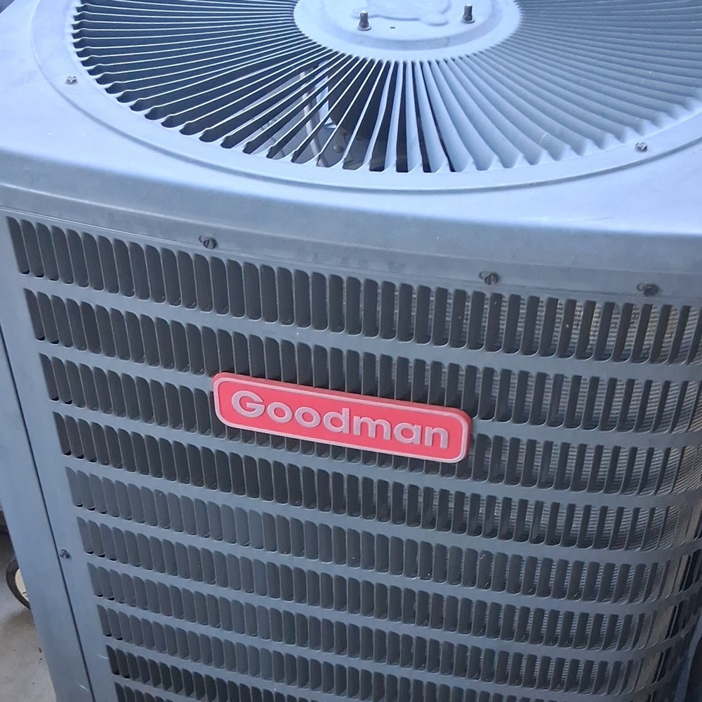 Goodman Central Air Conditioner Outdoor Unit R-410A Gray