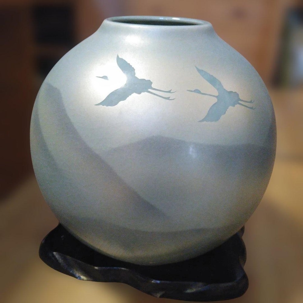 Kyoto Ware Small Twin Vase Ceramic Crane Design Blue Gradient Flower Vase