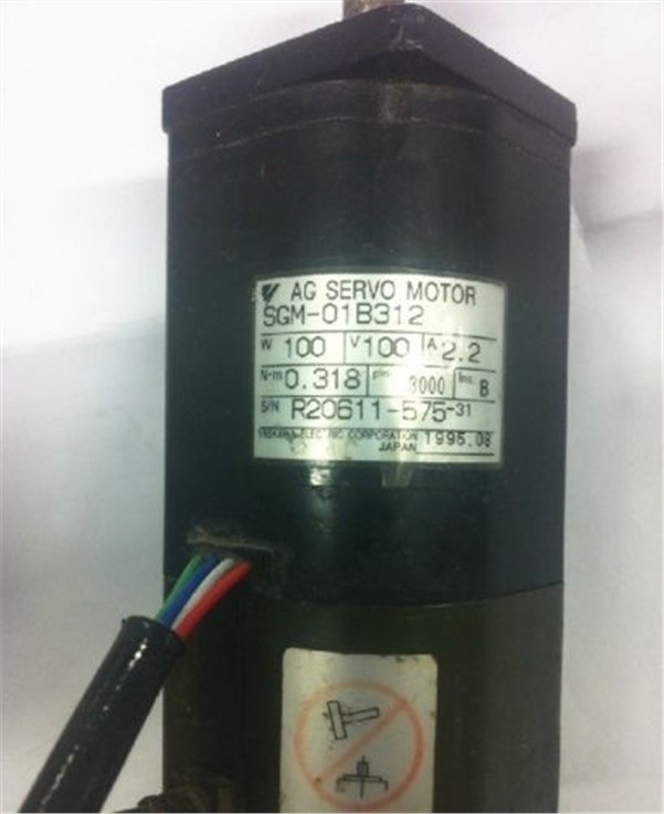 Used 1Pcs Yaskawa SGM-01B312 Ac Servo Motor Plc Module lv