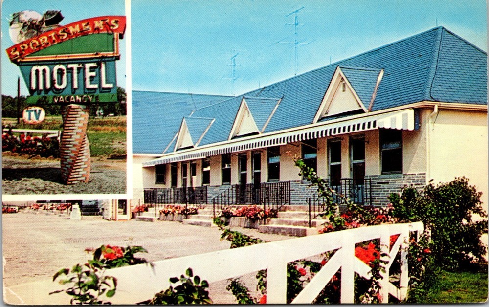 Sportmen's Motel, Welland, Ontario, Canada Chrome Postcard, Turner's Corners