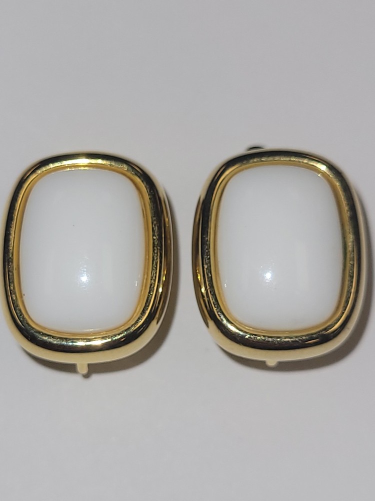 Vintage Gold-tone Earrings Square White Cabochon Clip-on Costume Fashion Jewelry