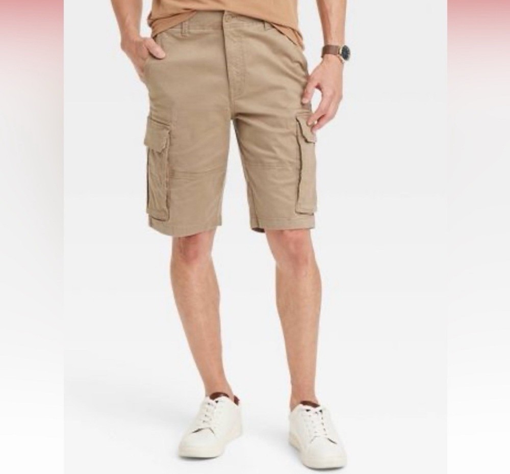 Men's Goodfellow 11-Inch Regular Fit Cargo Shorts in Tan - Size 40