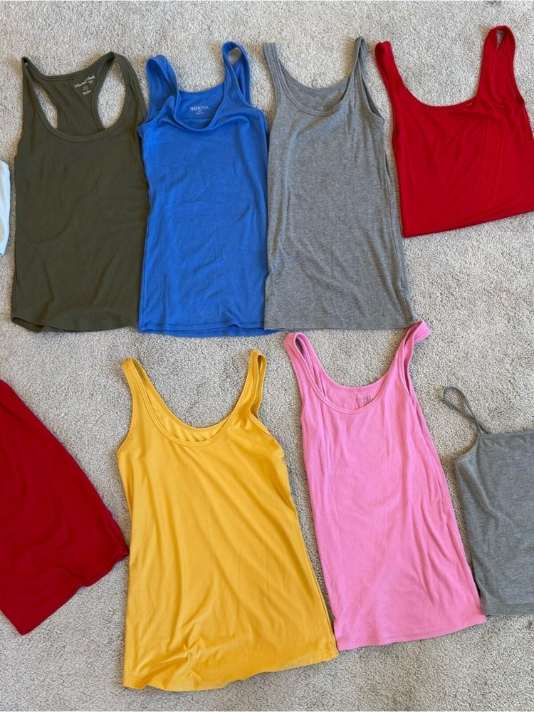 Lot of tank tops - Women