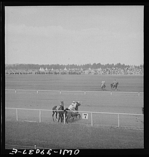 Photo:Horse Racing Track Jockeys 1910s Grandstand Racecourse