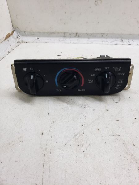 Used A/C Selector Switch fits: 1999 Ford Expedition front dash main control manu
