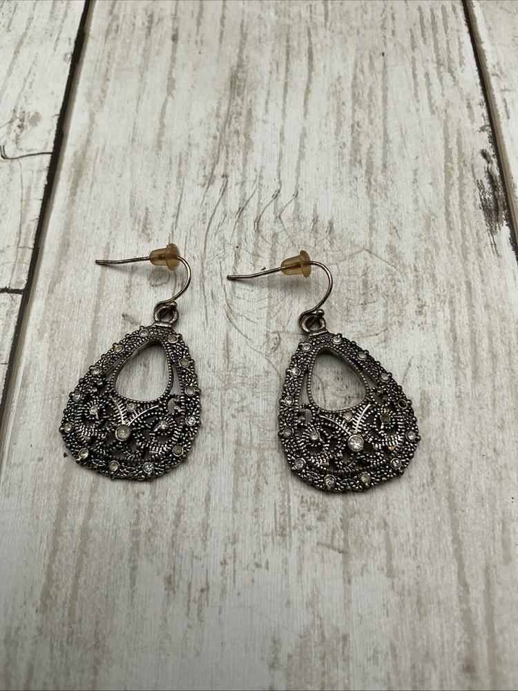 Vintage Style Silver-Tone Filigree Teardrop Dangle Earrings with Rhinestones