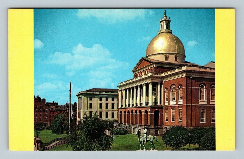 Beacon Hill MA-Massachusetts, State Capitol Building Vintage Postcard