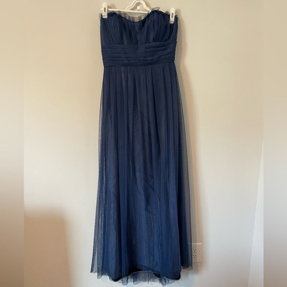 Vera Wang Maids Strapless Gown‎ in Blue, Size 12