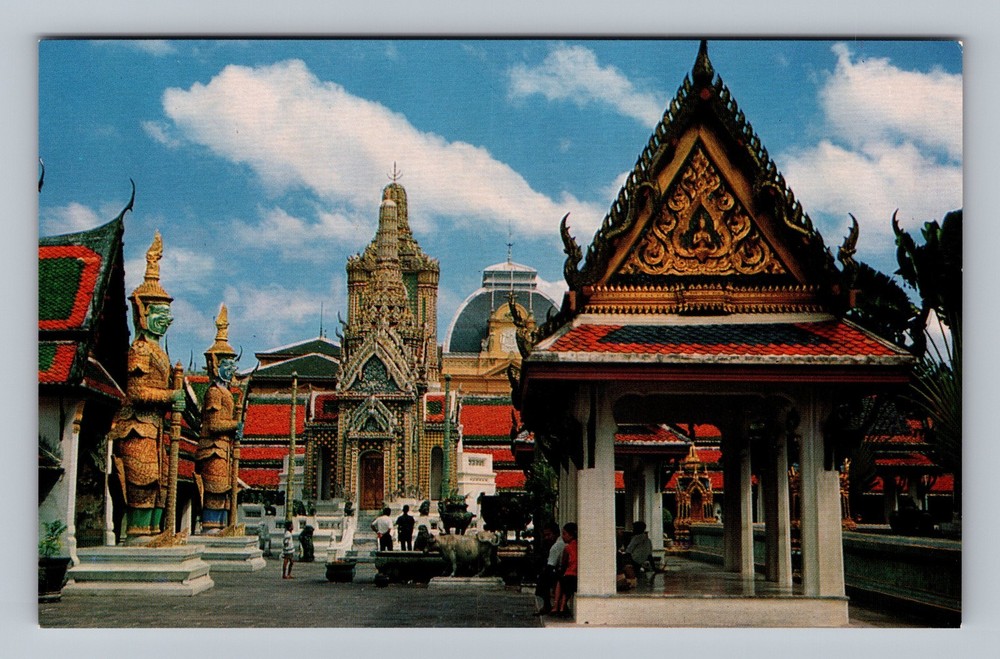 Thailand- Bangkok Emerald Buddha Temple Standard Old Post PC Vintage Postcard