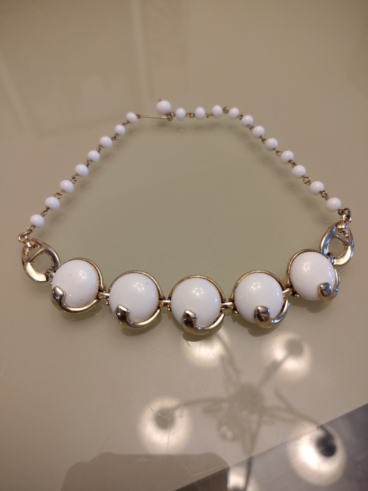 Vintage White Beaded Choker